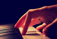 28圈官网：无锡马拉松事件是成都“牵手门”翻版？.